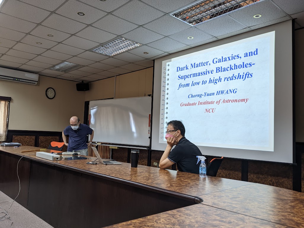 Prof. Chorng-Yuan Hwang演講照片