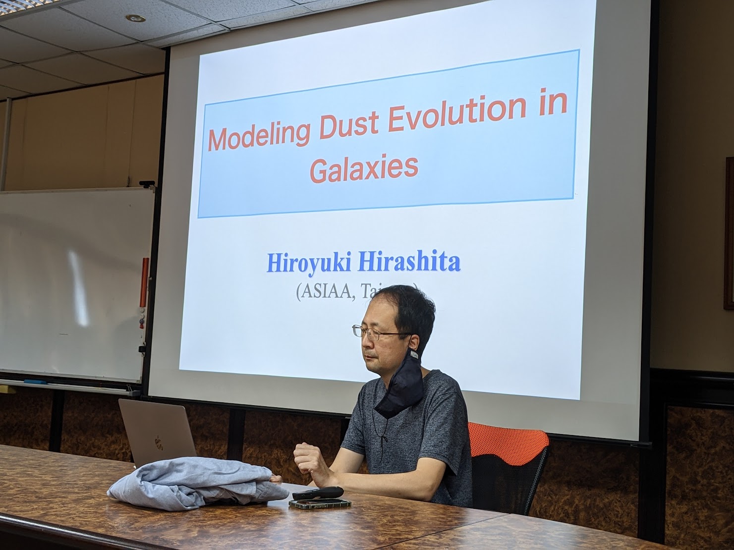 Dr. Hiroyuki Hirashita演講照片