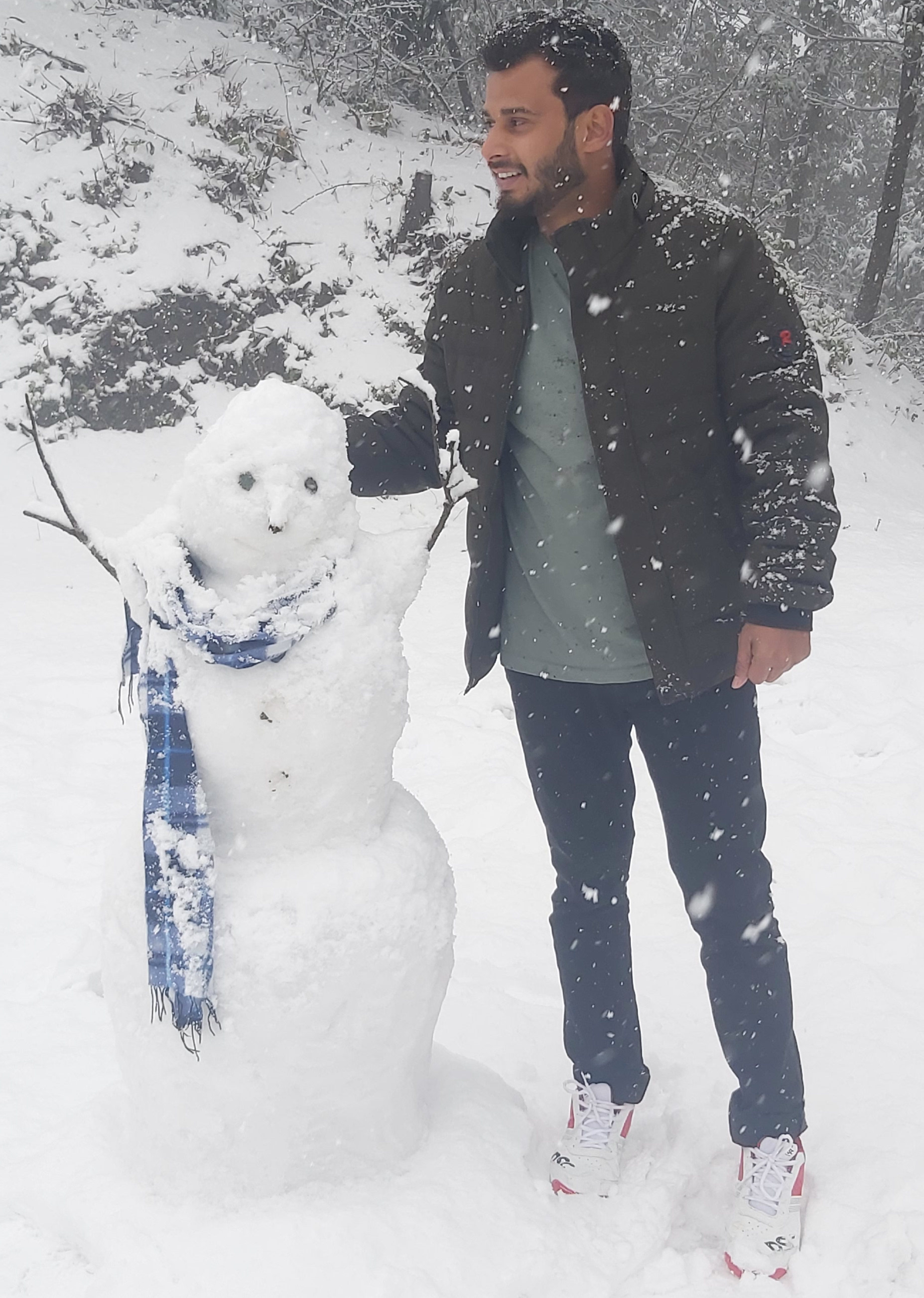 艾立安博士的大頭照