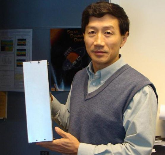 Prof. Xinlin Li的大頭照